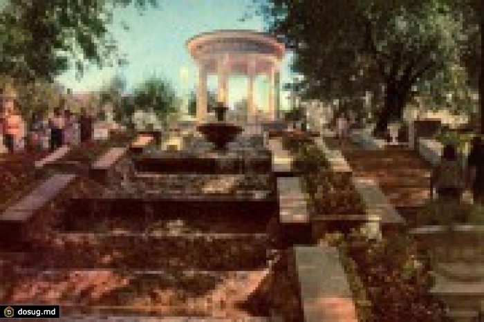 Начата реставрация ротонды и каскадной лестницы в парке "Валя Морилор"
