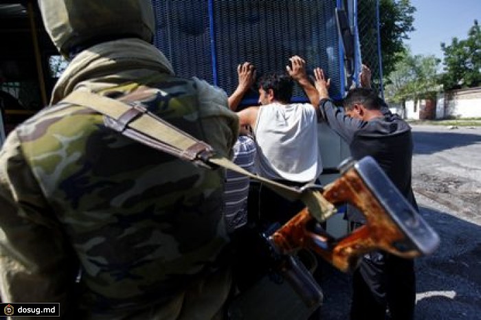 Налетчики под видом спецназа ограбили перевозчиков денег в аэропорту Оша