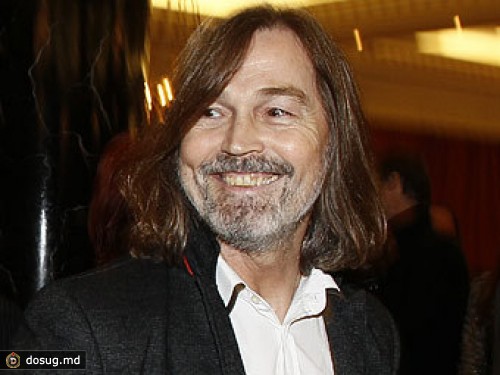 Никас Сафронов написал портрет Януковича