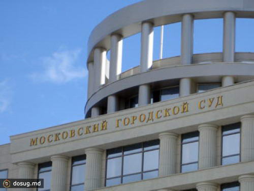 Обвиняемому в педофилии Владимиру Макарову снизили срок