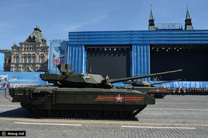 Очевидцы сообщили об остановившемся на Красной площади танке «Армата»
