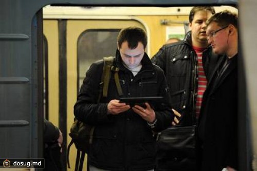 Операторы не захотели строить в метро бесплатный Wi-Fi