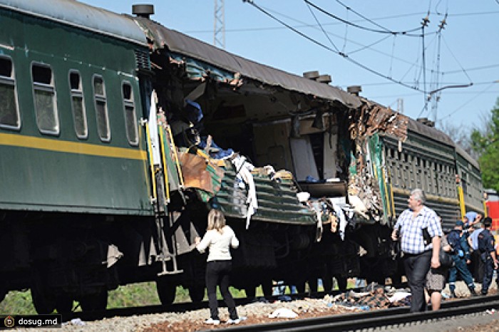 Опознаны все жертвы столкновения поездов в Подмосковье