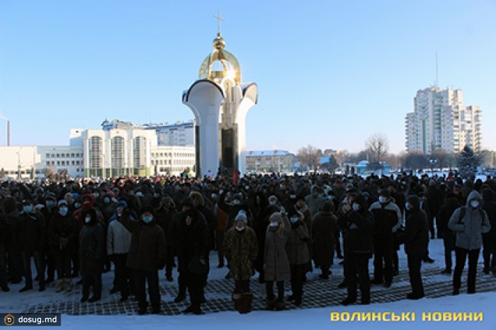 Оппозиция осадила областную администрацию на Волыни