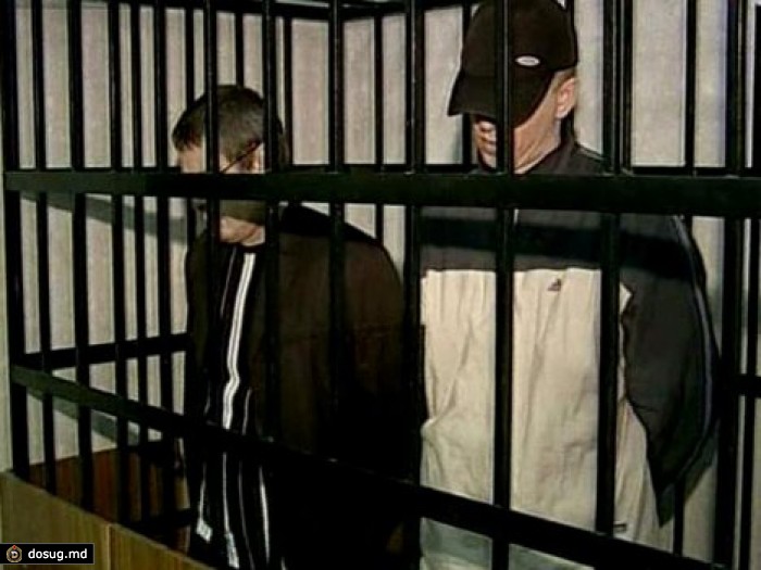 Отчим "научил" сына насиловать падчерицу, после чего она родила от одного из них
