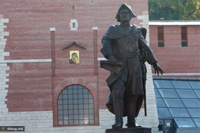 Памятник Петру Первому открыли в Нижнем Новгороде