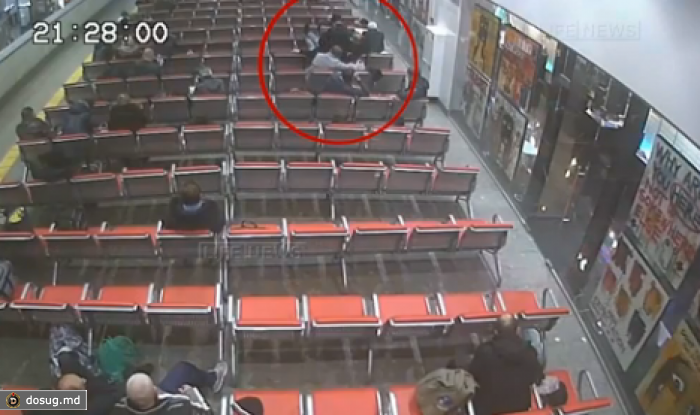 Пассажиру перерезали горло на Павелецком вокзале за замечание о шуме. ВИДЕО