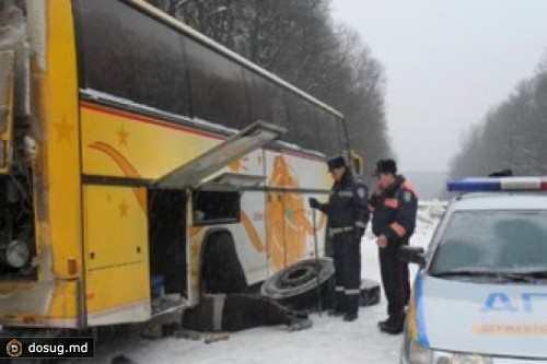 
 Пассажиры из Молдовы больше суток провели в сломавшемся автобусе
