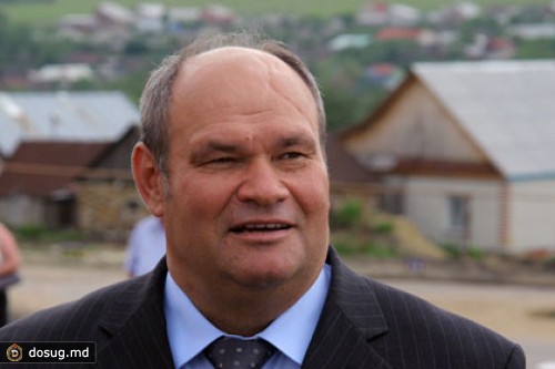 Пензенский губернатор в целях воспитания угостил полицейских «левой» водкой