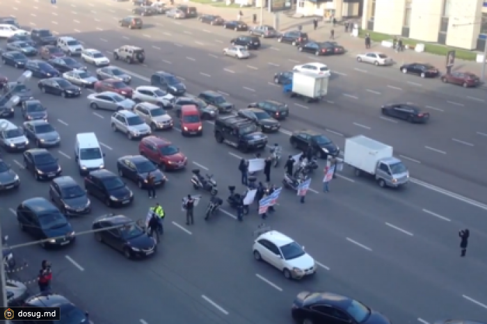 Перекрывших Садовое кольцо байкеров отпустили из полиции