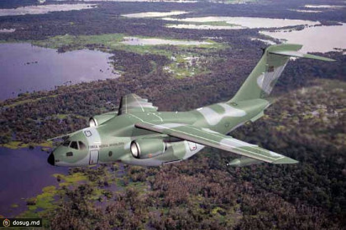 Первый полет транспортника KC-390 запланировали на 2014 год