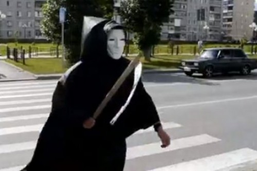 По улицам россйиского города прошла Смерть