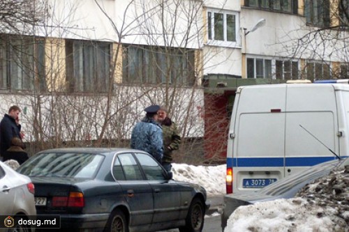 Подозреваемый в убийстве жены и ребенка в Петербурге покончил с собой