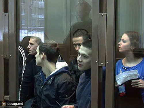 Поджигателям приемной ФСБ смягчили приговор