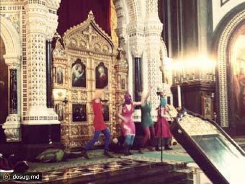 Полицейские навестили офис РСН в поисках группы Pussy Riot