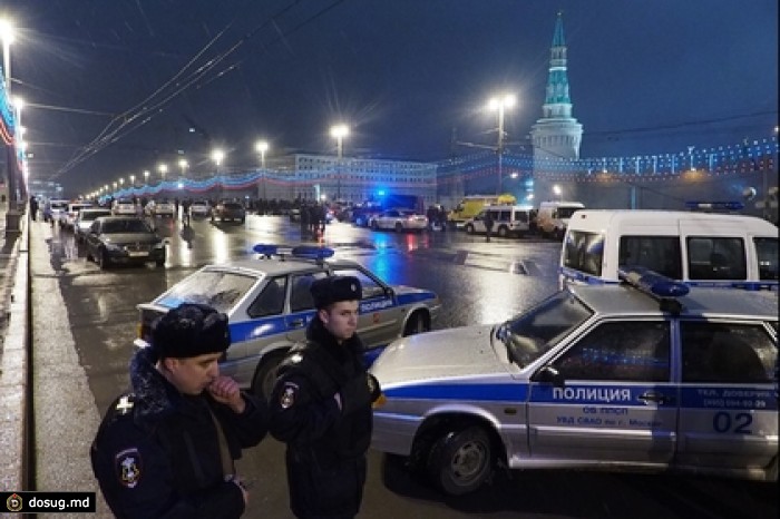 Полиция проверила несколько машин по делу об убийстве Немцова
