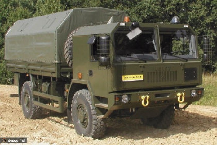 Польша купила 910 новых военных грузовиков