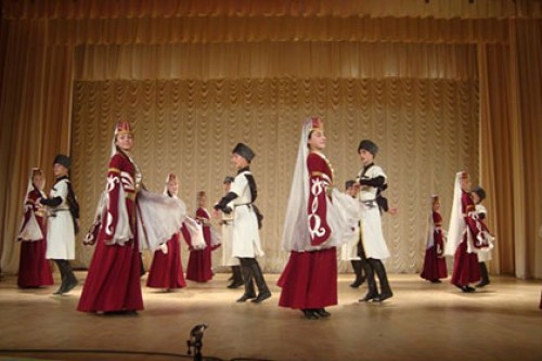 Польша отказалась выдать визы абхазским танцорам