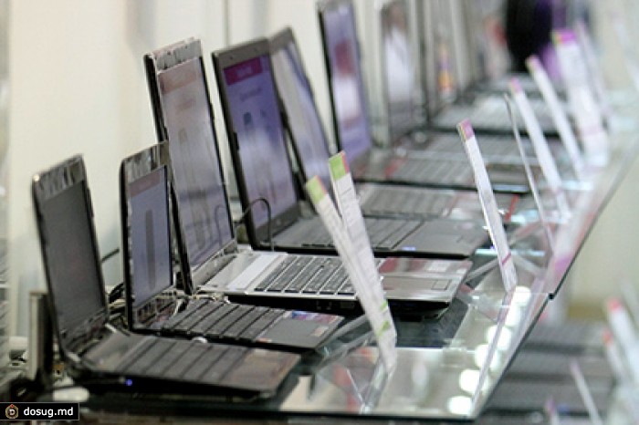 Поставки компьютеров в России упали