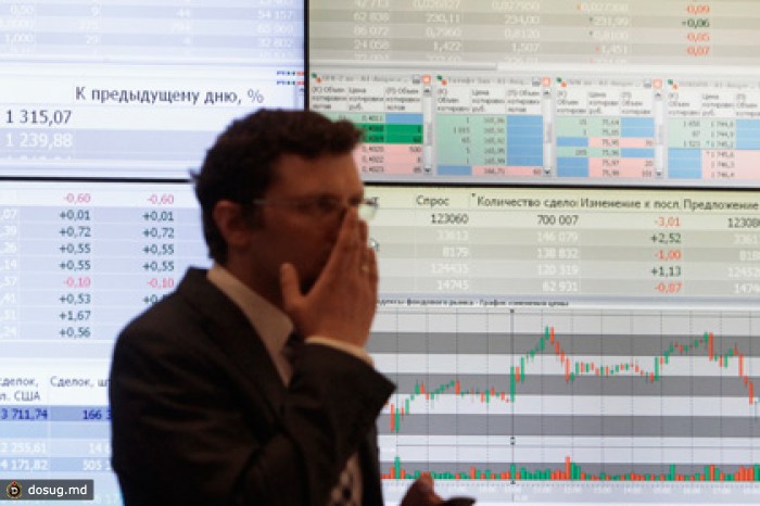 Потери от санкций и дешевой нефти оценили в 4 процента ВВП России