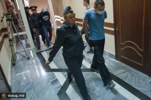 Потерпевший по делу «Дальнего» получил 2 года за кражу бутылки коньяка