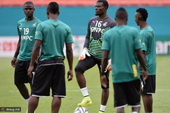 Правительство Ганы отправило самолетом в Бразилию 3 миллиона долларов футболистам сборной