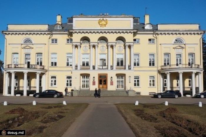 Правительство вдвое повысило ежемесячные выплаты академикам