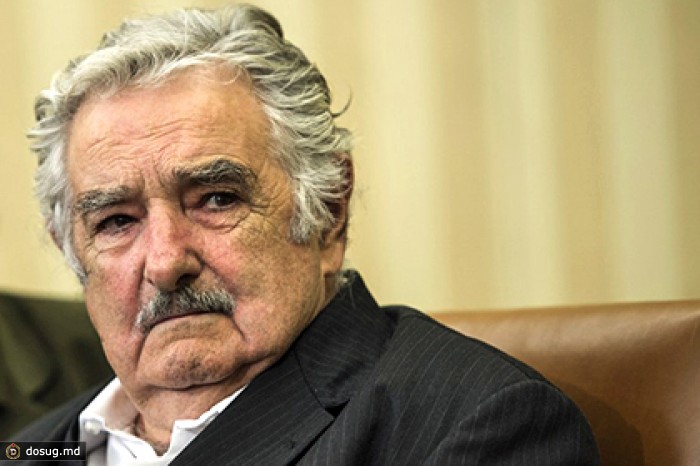 Президент Уругвая не заметил укус Суареса