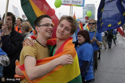 Президента Литвы пригласили на гей-парад