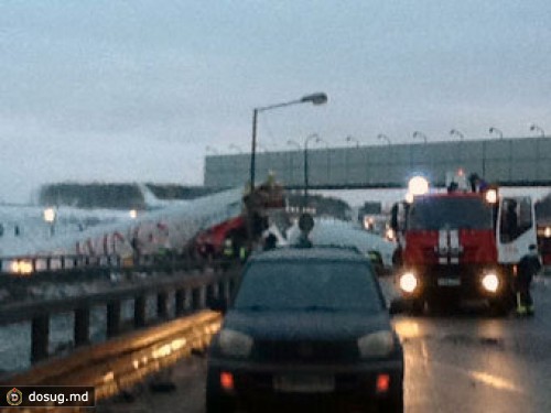 При аварии Ту-204 во "Внуково" погибли два человека