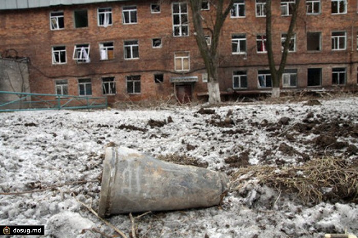 При обстреле Донецка пострадал морг