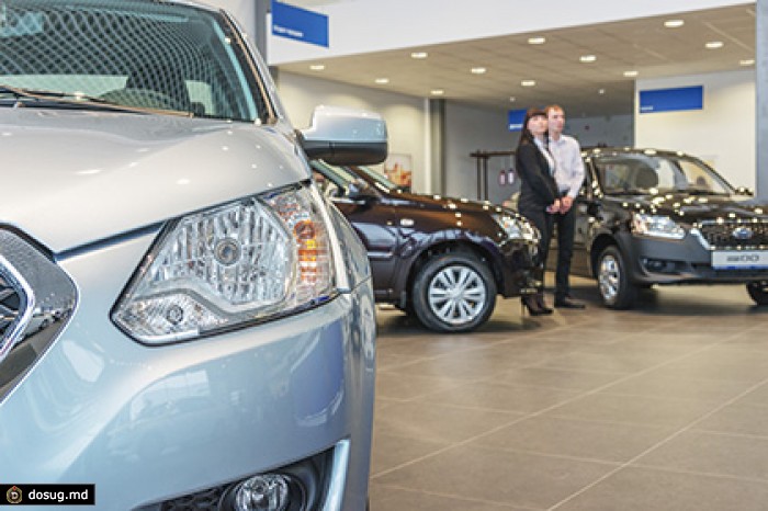 Продажи автомобилей в 2015 году упадут почти вдвое