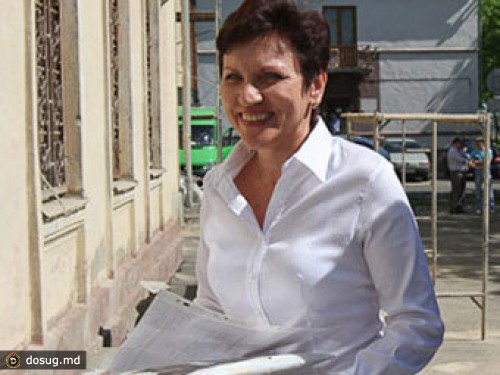 Работница белорусского НПЗ отсудила 60 долларов у оппозиционера