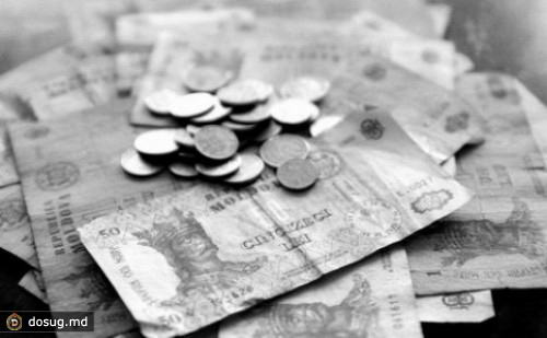 
 Реальная зарплата выросла на 0,3% за год

