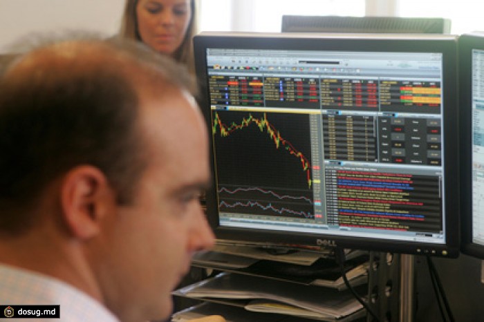 Решение ОПЕК уронило цену на нефть ниже 75 долларов за баррель