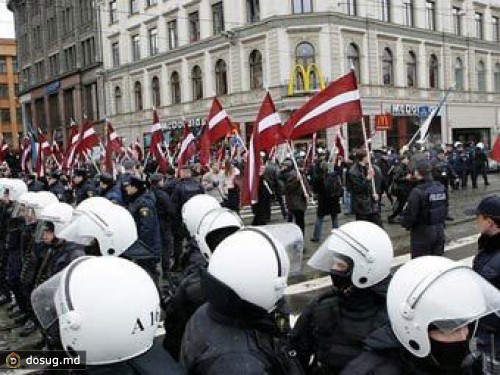 Рижскую думу обязали извиниться за запрет марша легионеров