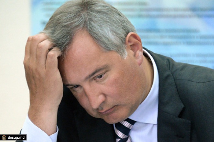 Рогозин заявил о сложностях с постройкой кораблей без украинских двигателей
