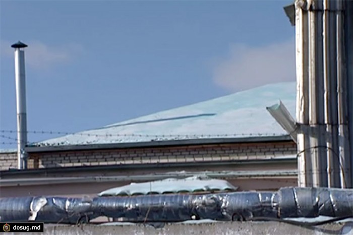 Роспотребнадзор нашел причину голубого снега в Челябинске