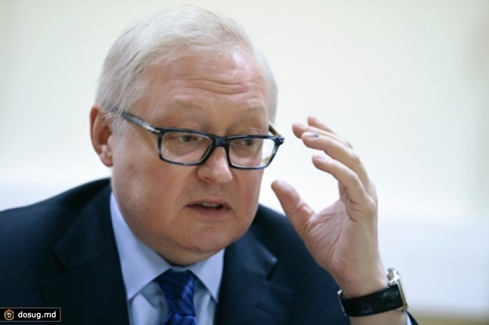 Рябков потребовал от Запада бороться с «партией войны» на Украине