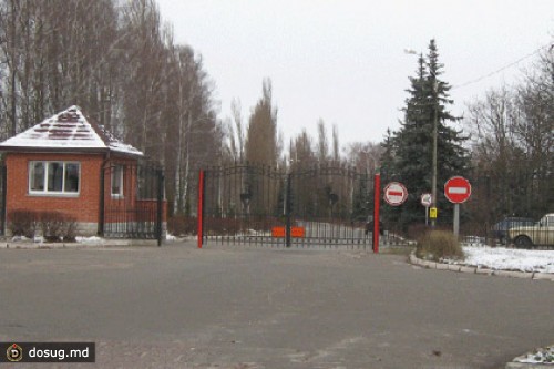 СМИ сообщили об убийстве человека в охотничьих угодьях Януковича