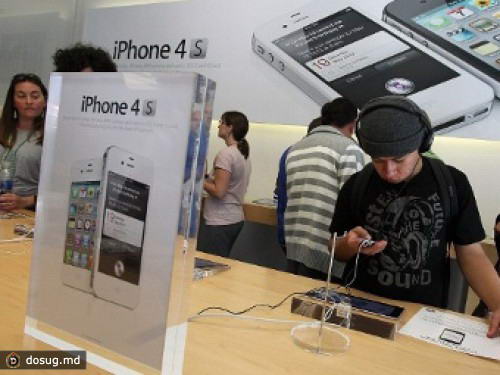 Samsung не удалось сорвать старт продаж iPhone 4S в Италии