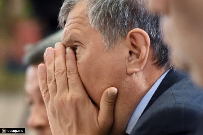 Сечин опроверг информацию об участии «Роснефти» в обрушении рубля