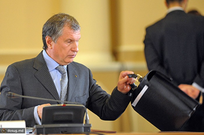 Сечин отказался отчитаться о доходах