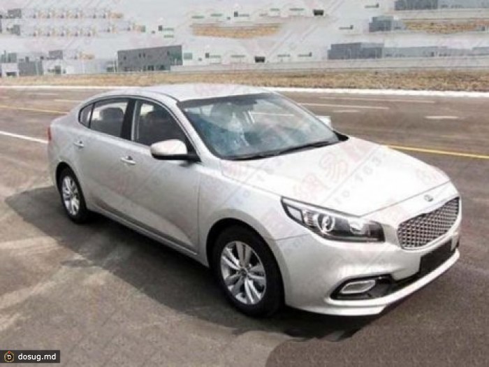 Серийная версия Kia K4 попала в объективы