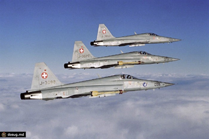Швейцария приостановила полеты истребителей F-5E