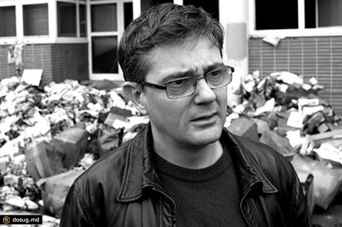 Сооснователь Charlie Hebdo обвинил в нападении убитого главреда