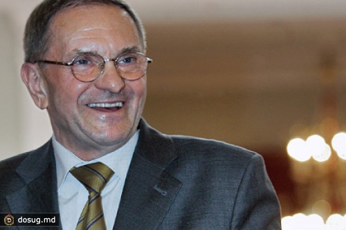 Соратник Лукашенко занял пятнадцать должностей