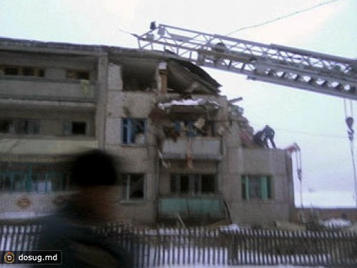 Спасатели извлекли всех людей из-под развалин дома в Чувашии