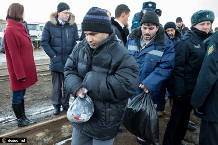 Спасшийся с «Дальнего Востока» моряк заявил о перегрузе траулера