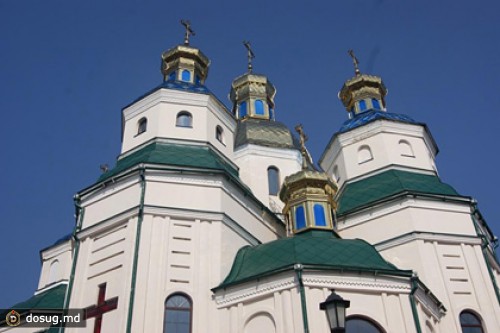 Спорный украинский храм опечатали после штурма